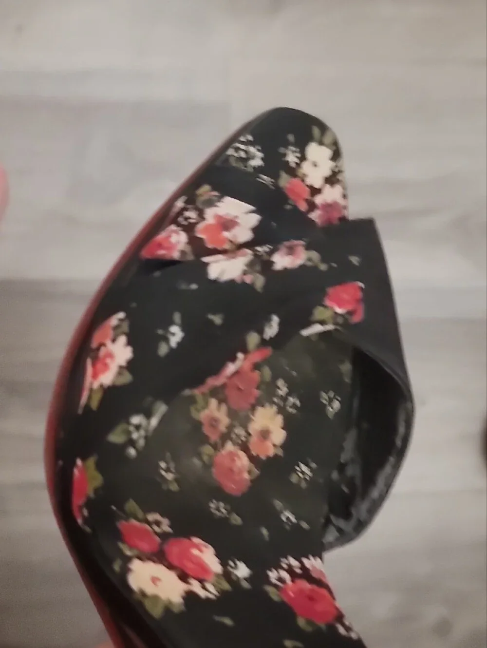 Floral Lace-Up Women's Sandals - Black Floral